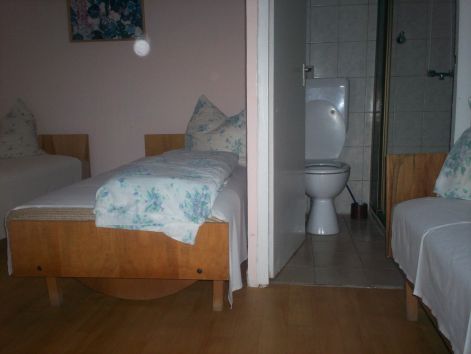 3013_szobak_furdovel_003.jpg 3013_szobak_furdovel_003.jpg